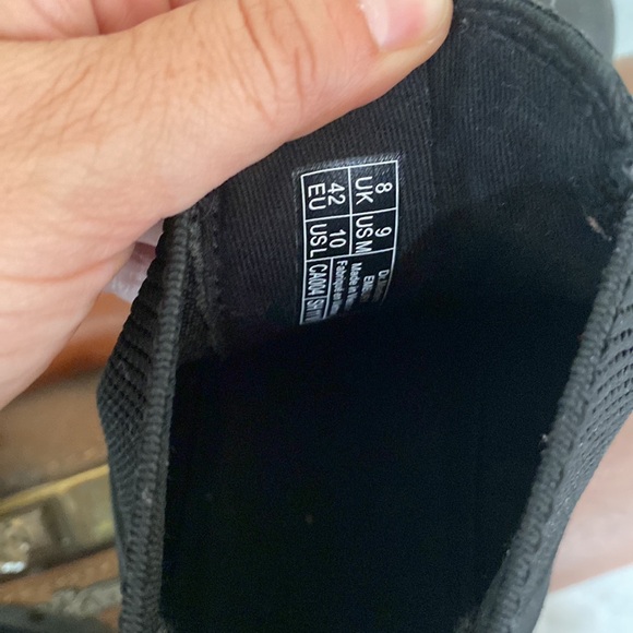 Dr. Martens EMBURY LEATHER CASUAL CHELSEA BOOTS - Picture 4 of 4